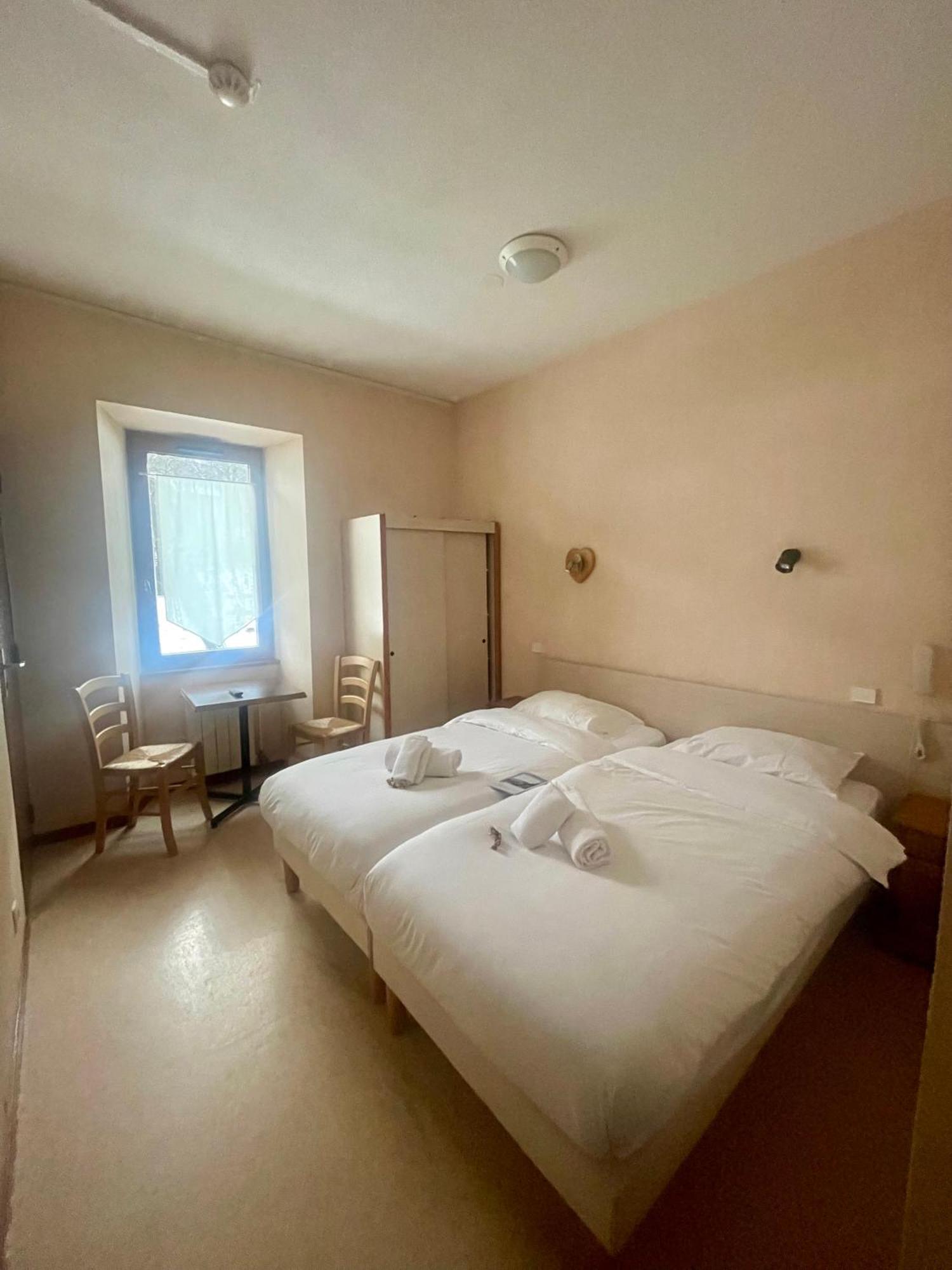 Hotel Le Montblanc Flumet Buitenkant foto